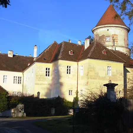 Pyhra - Urlaub Im Elsbeerland