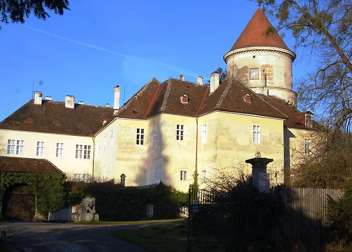 Pyhra - Urlaub Im Elsbeerland